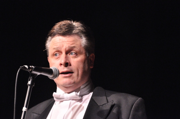 Photo Coverage: Tenor Anthony Kearns Plays Benefit Concert for OASIS Image