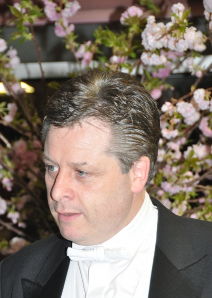 Photo Coverage: Tenor Anthony Kearns Plays Benefit Concert for OASIS Image