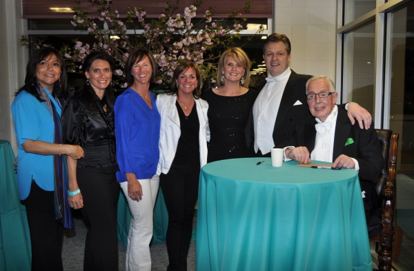 Photo Coverage: Tenor Anthony Kearns Plays Benefit Concert for OASIS Image