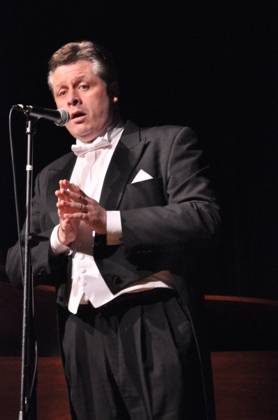 Photo Coverage: Tenor Anthony Kearns Plays Benefit Concert for OASIS Image