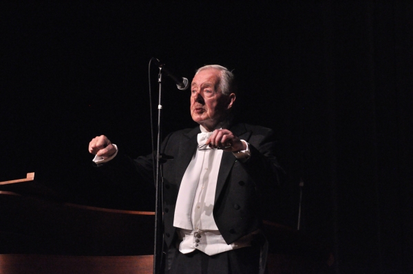 Photo Coverage: Tenor Anthony Kearns Plays Benefit Concert for OASIS Image