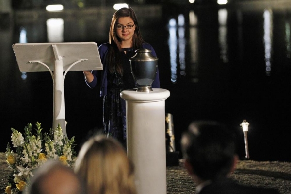 Photo Flash: First Look - MODERN FAMILY's Season Finale, Airing 5/22 Image