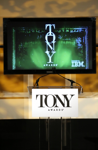 Photo Coverage: Jesse Tyler Ferguson and Sutton Foster Announce the 2013 Tony Nominations! Image