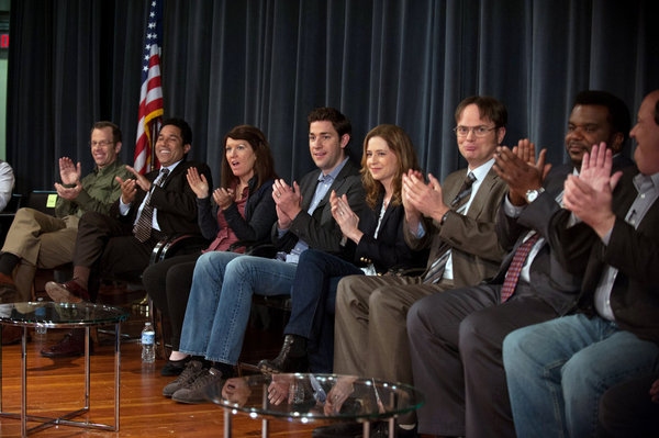Photo Flash: THE OFFICE Closes its Doors; First Look at Series Finale, Airing 5/16 Image