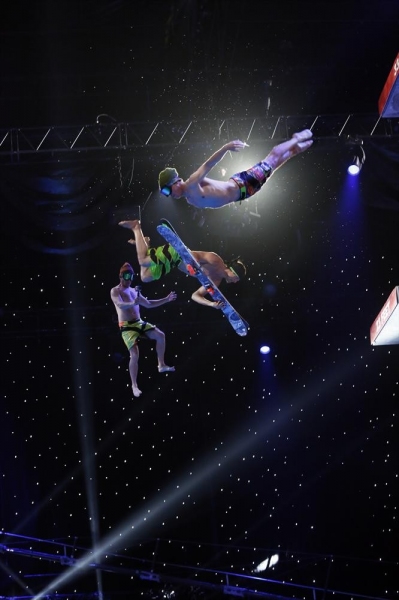 Photo Flash: First Look - SPLASH's Season Finale, Airing 5/7 Image