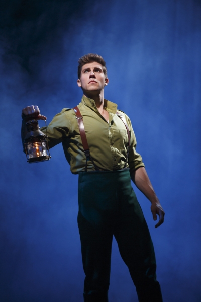Photo Flash: First Look at Alison Luff and John Davidson in WICKED National Tour Image