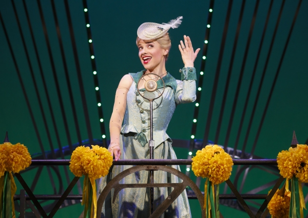 Photo Flash: First Look at Alison Luff and John Davidson in WICKED National Tour Image