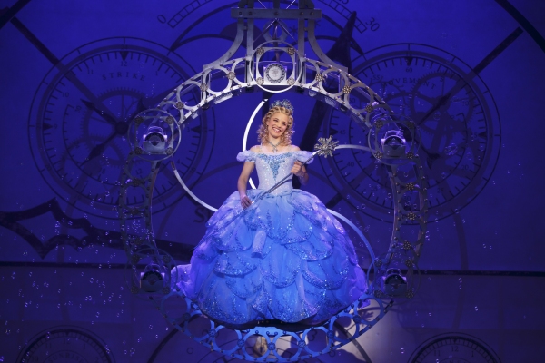 Photo Flash: First Look at Alison Luff and John Davidson in WICKED National Tour Image