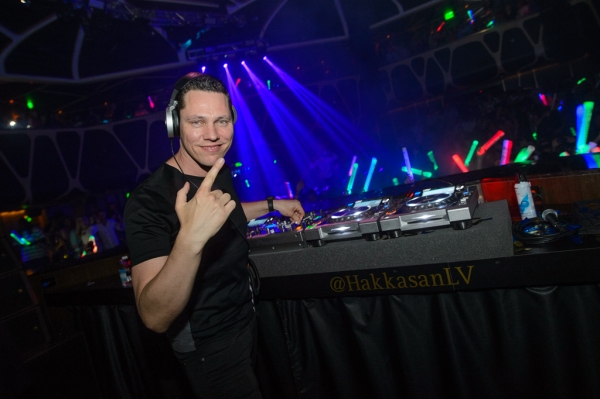 Photo Flash: Tiesto, Hilary Duff, Aziz Ansari and More Party at Hakkasan Las Vegas Image