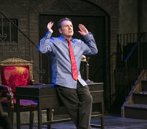 Photo Flash: First Look at COLIN QUINN UNCONSTITUTIONAL at Barrow Street Theatre Image