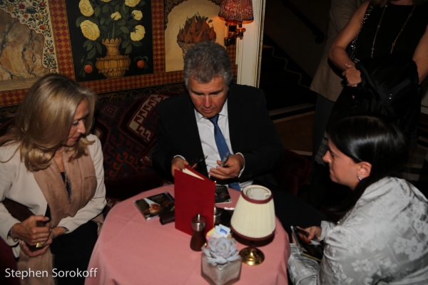 Photo Coverage: Steve Tyrell Brings IT'S MAGIC to Cafe Carlyle Image
