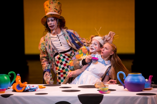 Photo Flash: First Look at Children's Theatre Company's ALICE IN WONDERLAND Image