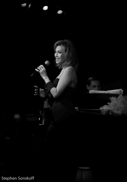 Photo Coverage: Yanna Avis Brings IN LOVE WITH LOVE to Cafe Carlyle Image