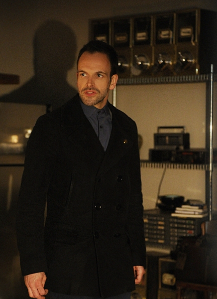 Photo Flash: ELEMENTARY's Two-Hour Season Finale, Airing 5/16 Image