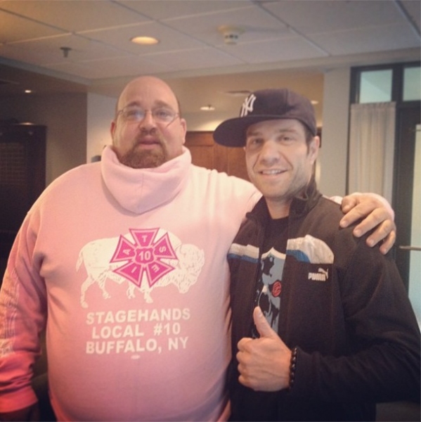 Photo Flash: Saturday Intermission Pics, May 11 - Mother's Day Edition with KINKY BOOTS, CHICAGO, NEWSIES and More!  Image