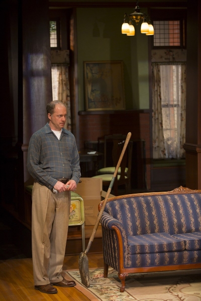 Photo Flash: First Look at Alice Ripley, Daniel Jenkins and More in Long Wharf's CLYBOURNE PARK Image