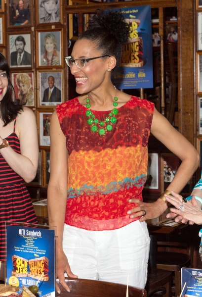 Photo Coverage: Carnegie Deli Unveils OLD JEWS TELLING JOKES Sandwich! Image