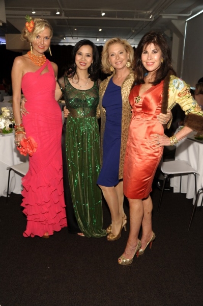 Photo Flash: Joanna Coles, Rosie O'Donnell and More at Women's Project Theater's 2013 Women of Achievement Gala 