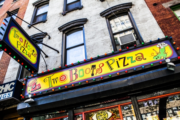 Photo Coverage: PETER AND THE STARCATCHER Cast Unveils Two Boots Pizza! Image