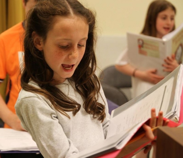 Photo Flash: In Rehearsal with the Cast of FRECKLEFACE STRAWBERRY, Coming to NYC and NJ Image