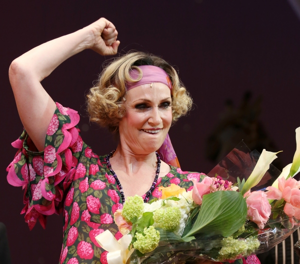 Photo Coverage: The New Miss Hannigan  Takes a Bow! Check Out Jane Lynch's Opening Curtain Call in ANNIE!  Image