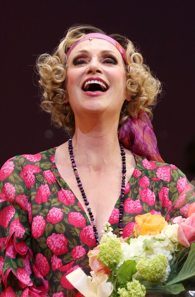 Photo Coverage: The New Miss Hannigan  Takes a Bow! Check Out Jane Lynch's Opening Curtain Call in ANNIE!  Image
