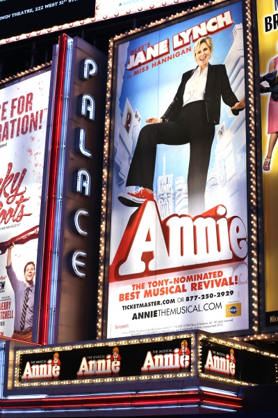 Photo Coverage: The New Miss Hannigan  Takes a Bow! Check Out Jane Lynch's Opening Curtain Call in ANNIE!  Image