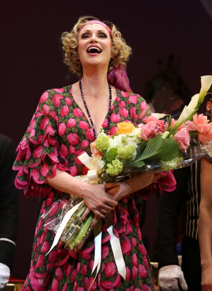Photo Coverage: The New Miss Hannigan  Takes a Bow! Check Out Jane Lynch's Opening Curtain Call in ANNIE!  Image