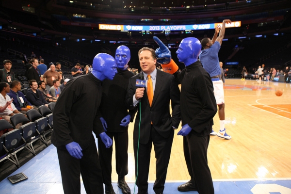 Photo Flash: Blue Man Group Visits New York Knicks Game Image
