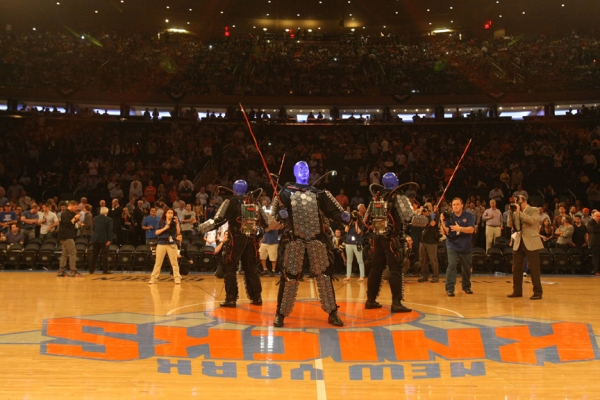 Photo Flash: Blue Man Group Visits New York Knicks Game Image