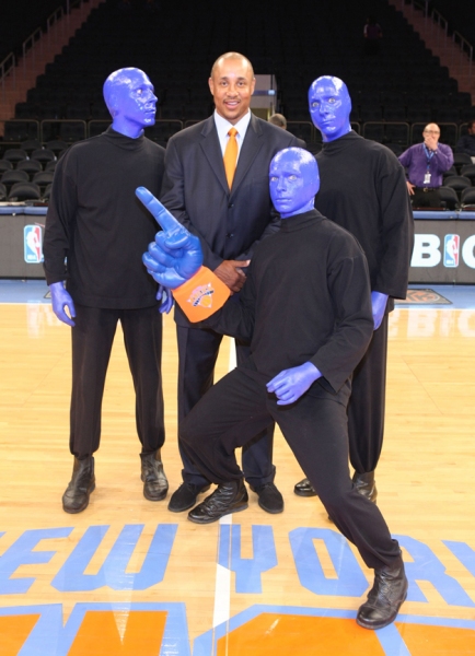 Photo Flash: Blue Man Group Visits New York Knicks Game Image