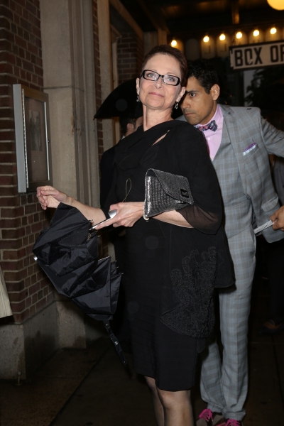 Photo Coverage: Drama Desk Nominees Take Shelter from the Rain!  Image