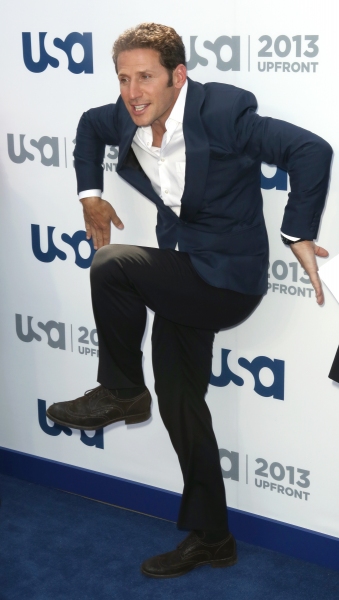 Photo Coverage: Aaron Tveit & More Gather for USA Upfronts in NYC Image