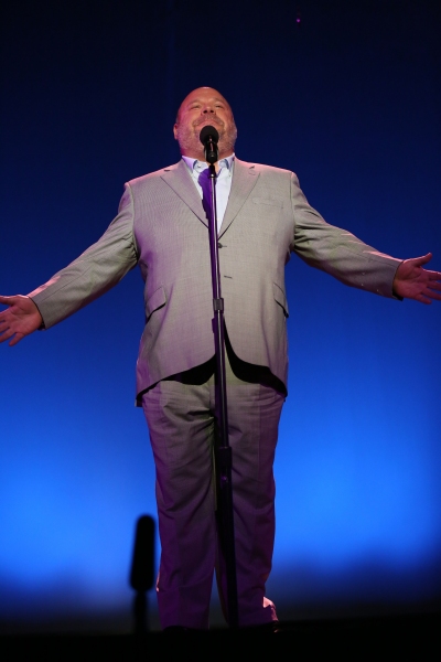 Kevin Chamberlin performs ''Neverland'' from Peter Pan Photo