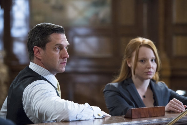 Photo Flash: First Look - Tomorrow's Season Finale of LAW & ORDER: SVU Image
