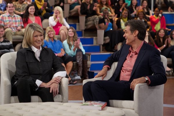 Photo Flash: Martha Stewart Drops by THE DR. OZ SHOW Image