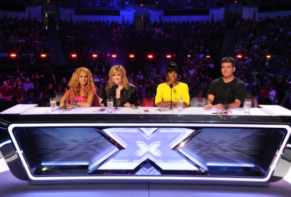 Photo Flash: First Look - Kelly Rowland & Paulina Rubio on THE X FACTOR! Image