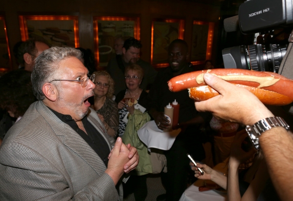 Photo Coverage: Harvey Fierstein and KINKY BOOTS Celebrate the Brooklyn Diner's New 'Harvey Hot Dog'! Image