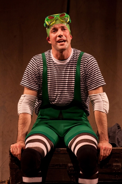 Photo Flash: Lorenzo Pisoni Stars in HUMOR ABUSE, Beg. Tonight at Mark Taper Forum Image