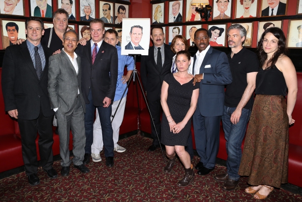 Photo Coverage: Sardi's Unveils Caricature of LUCKY GUY's Tom Hanks! Image