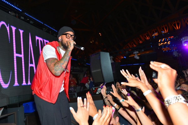 Photo Flash: Travie McCoy Takes to Chateau Nightclub & Gardens Rooftop Image