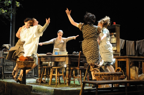 Photo Flash: First Look at Milo Twomey, Zoe Rainey and More in DANCING AT LUGHNASA  Image