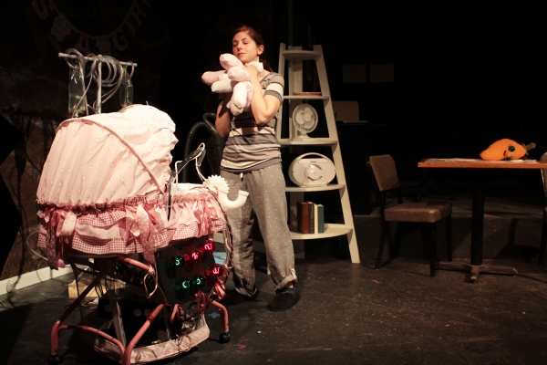 Photo Flash: First Look - Ka-Tet Theatre Co.'s SMUDGE at Athenaeum Theatre, Running Through 6/23  Image