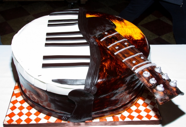 Photo Coverage: ONCE Cast Celebrates 500 Performances and Welcomes Arthur Darvill, Joanna Christie & More!  Image