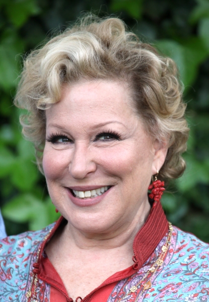 Photo Coverage: Bette Midler Celebrates 18 Years at NYRP's Spring Picnic! Image