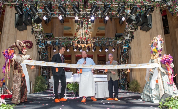 Photo Flash: Chef Mario Batali at CARNEVALE Opening in Las Vegas Image