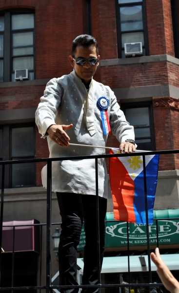 Photos: Filipino Broadway Stars, New Yorkers Celebrate 115th PH Independence Day Image