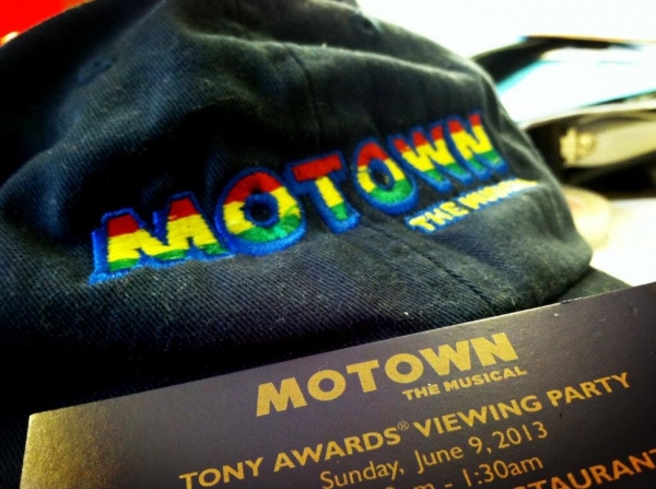 Photo Flash: Saturday Intermission Pics, June 8 - KINKY BOOTS, BOOK OF MORMON and More Prep for the Tonys!  Image