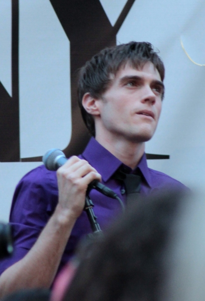 Photo Coverage: Inside the Times Square Tonys Pre-Show Image