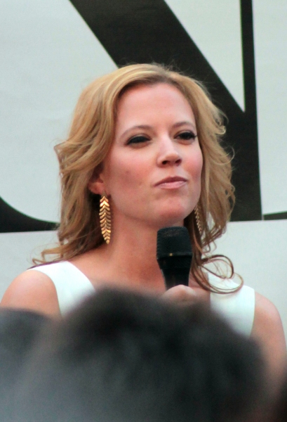 Photo Coverage: Inside the Times Square Tonys Pre-Show Image